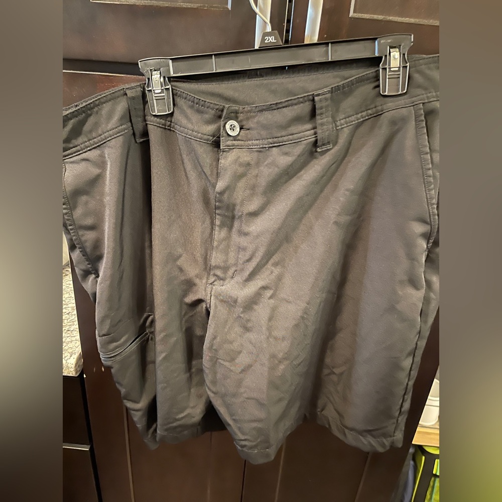 Charcoal Gray Magellan Water Repellant Shorts. Size 44.